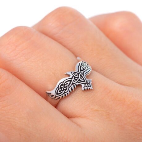 925-Sterling-Silver-Ladies-Raven-and-Celtic-Knotwork-Ring-Viking-Ring-3_e731fc44-d825-481b-be9d-8c93a3b7979b