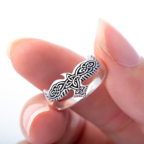 925-Sterling-Silver-Ladies-Raven-and-Celtic-Knotwork-Ring-Viking-Ring-5_1fbe8e19-9b7a-4c17-8747-b99f4f3eff09