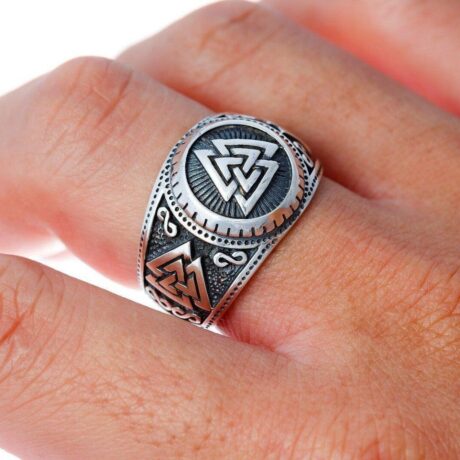 925-Sterling-Silver-Triple-Valknut-Signet-Ring-Viking-Ring-4_4f2a8472-8e9b-4922-b6ae-1d4b600bce90