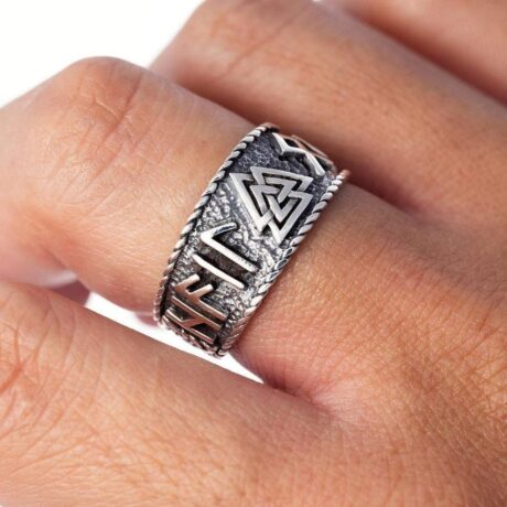 925-Sterling-Silver-Valknut-and-Runes-Oxidized-Ring-Viking-Ring-5_78333a2c-1ec6-40a2-a787-f2616f86c9b1