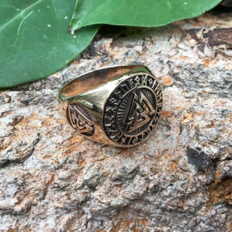 Bronze-Valknut-and-Runes-Signet-Ring-Viking-Ring-4_001516ff-1735-48cd-8472-36433e289117